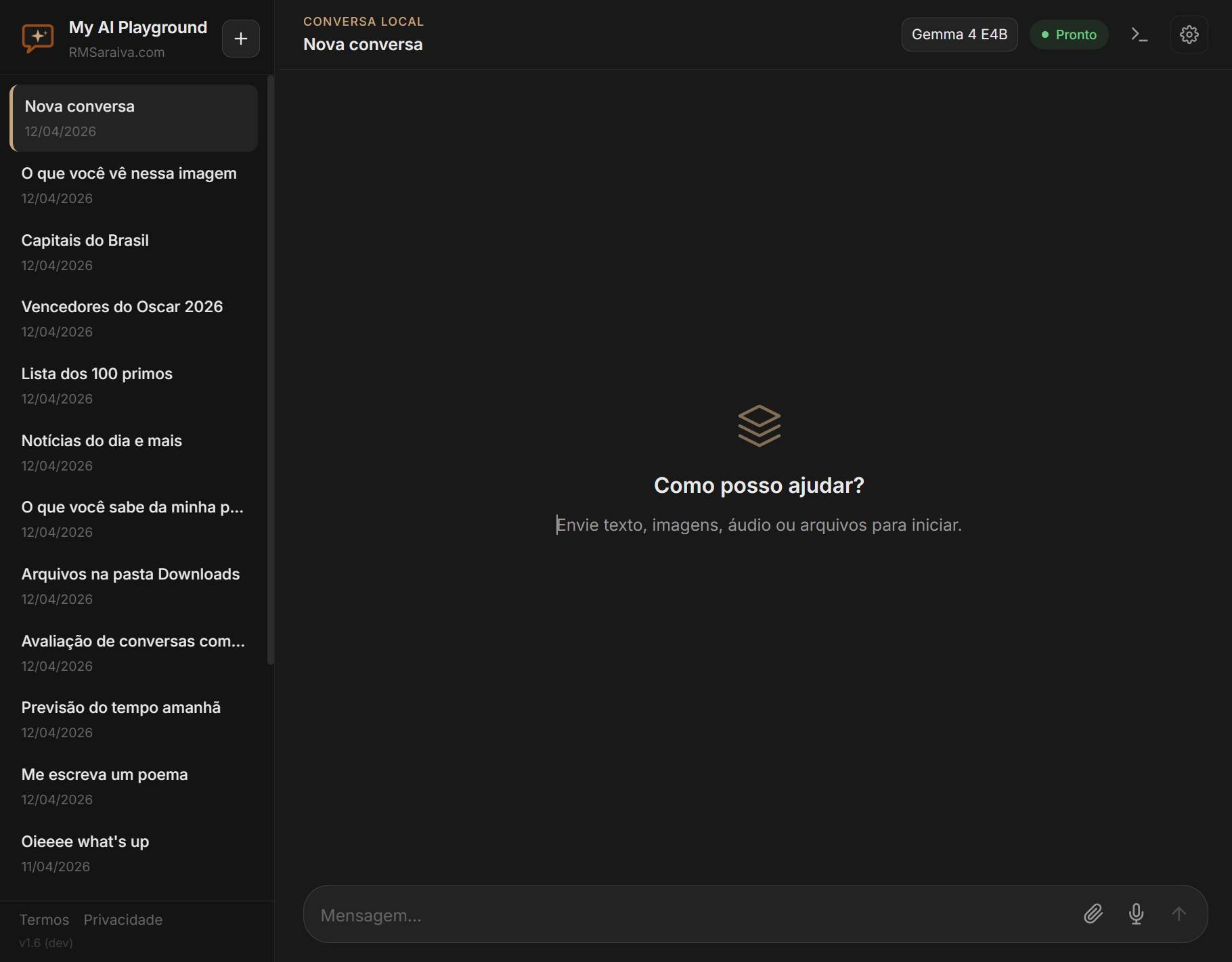 My AI Playground - interface de chat em modo escuro
